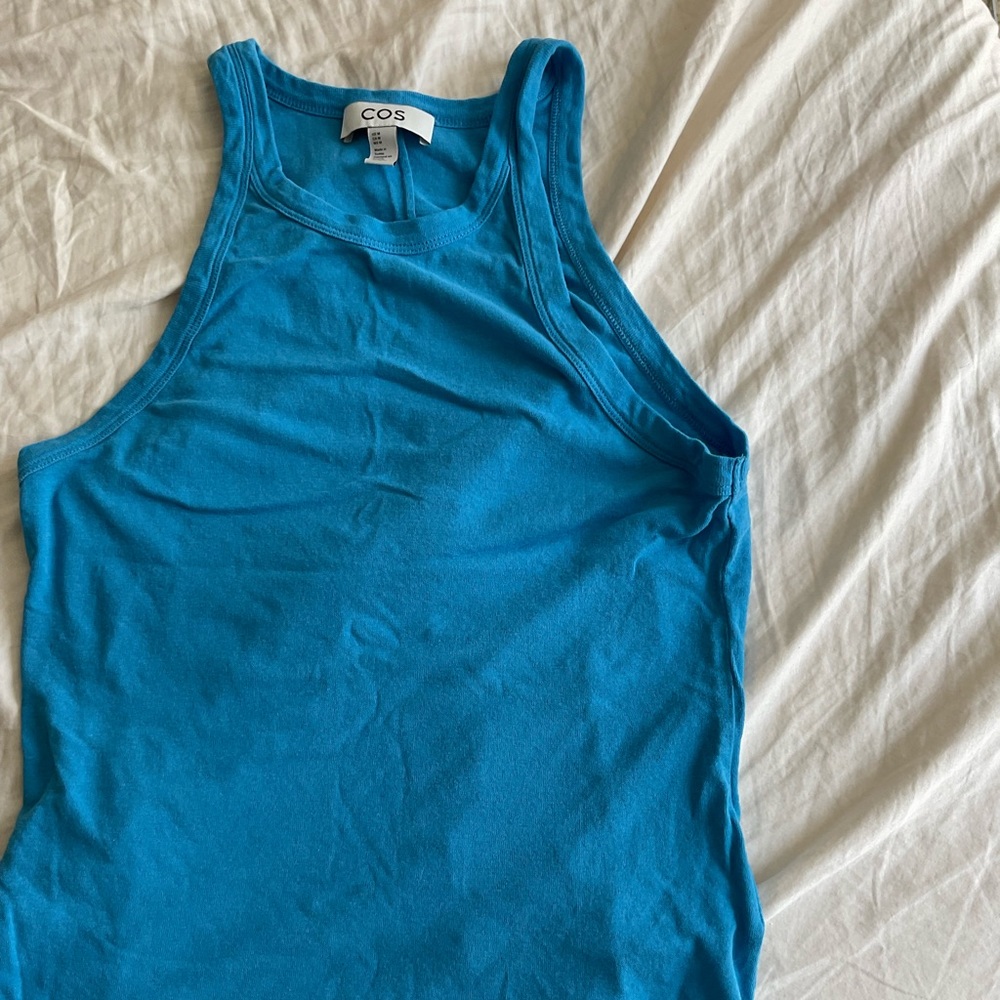 COS gorgeous blue color tank top